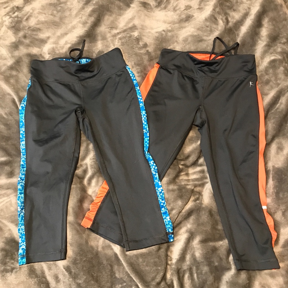 Lot of 2 pairs of danskin capris